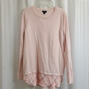 Lightweight pink sweater size 0 Torrid